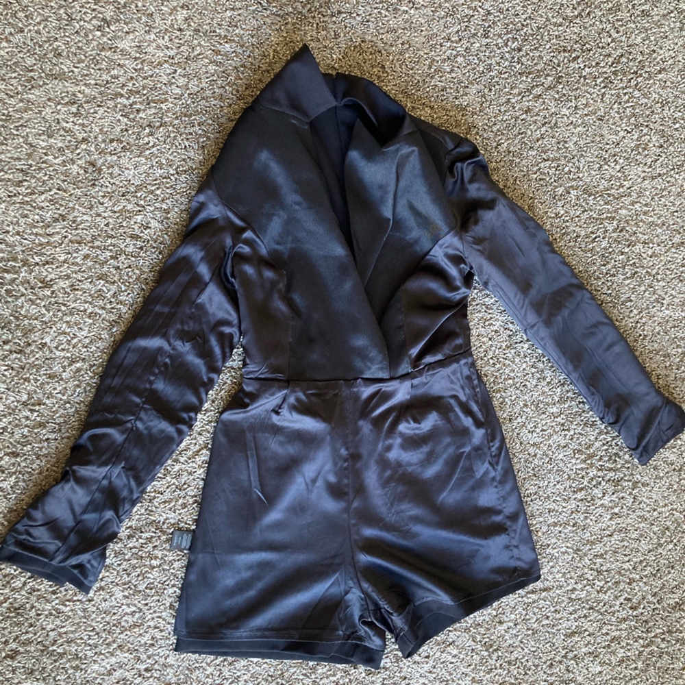 JouJou by Badgley Mischka Black Tuxedo Blazer Romper Size 0 Rhinestone Trim - Picture 11 of 16
